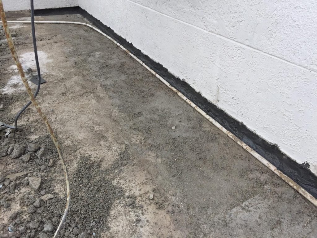 打拆起底防水工程施工前