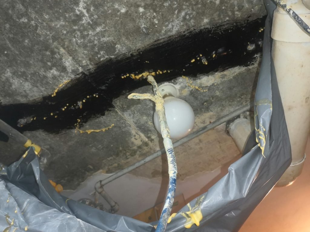 精準防水科技有限公司於防水灌漿打針工程施工前拍攝的現場實況。
